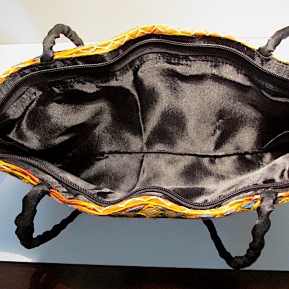 VTG Embroidered Fabric Baguette Shoulder Bag - Picture 5 of 7